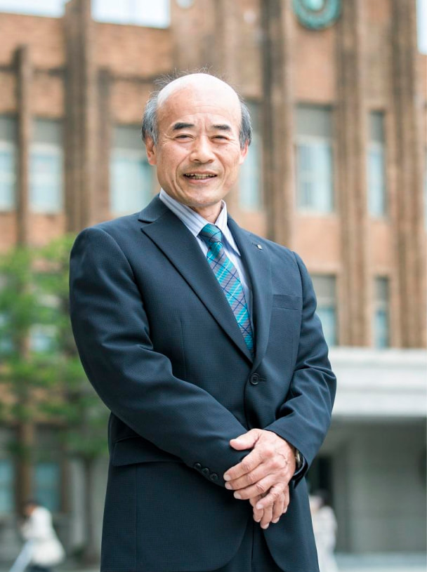 学校法人拓殖大学 理事長 岡戸巧